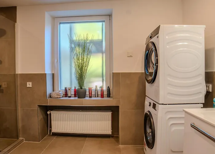 Stylische - Messe Nah - Wifi & Parken