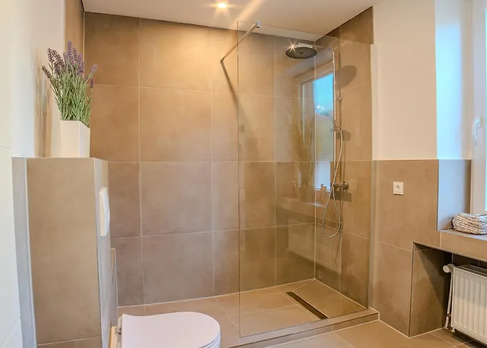 Stylische - Messe Nah - Wifi & Parken *